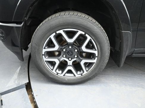 Used 2019 RAM 1500 Laramie image 13