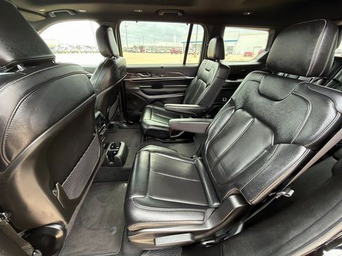 Used 2024 Jeep Grand Cherokee L Limited w/ Luxury Tech Group II image 26