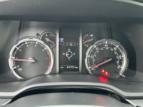 Used 2023 Toyota 4Runner TRD Off-Road Premium w/ Off Road Premium Plus Package image 15