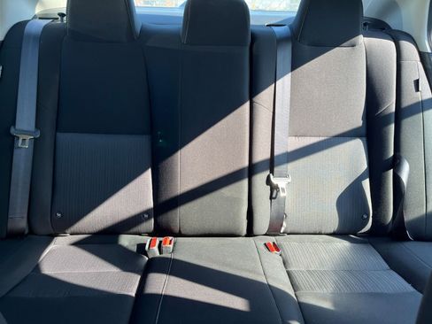 Used 2025 Nissan Sentra SV FWD image 34