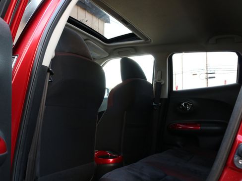 Used 2015 Nissan Juke SV w/ Cold Weather Package image 32