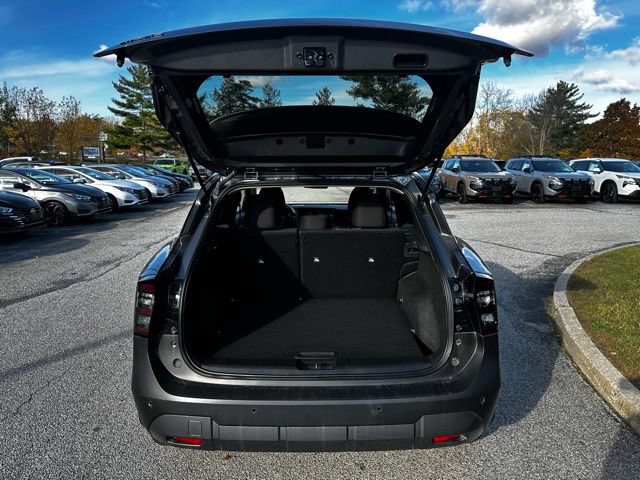 Certified 2025 Nissan Kicks SV FWD image 11