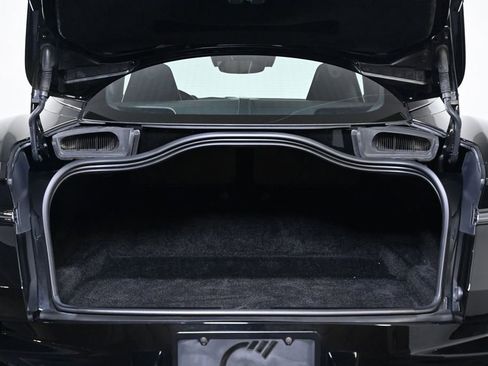 Used 2024 Aston Martin DB12 Coupe RWD image 25