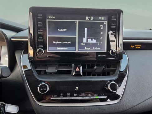 Used 2022 Toyota Corolla LE image 12