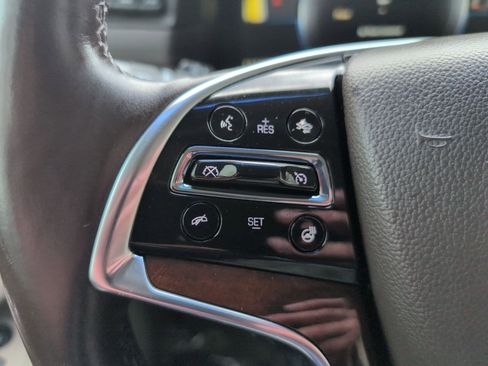 Used 2015 Cadillac Escalade Premium image 17