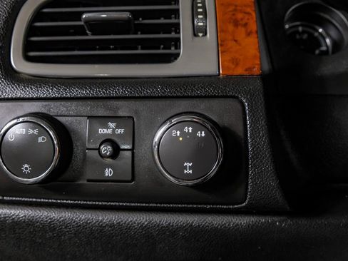 Used 2011 Chevrolet Silverado 3500 LTZ w/ LTZ Plus Package image 23