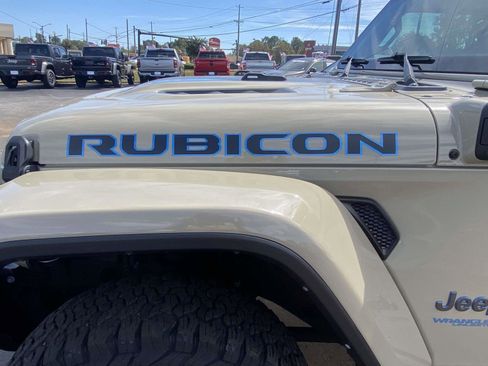 Used 2022 Jeep Wrangler Unlimited Rubicon image 25