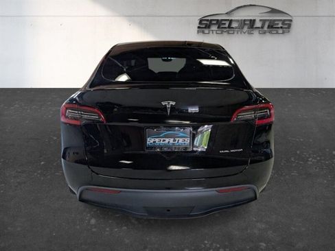 Used 2021 Tesla Model Y Long Range AWD/4WD image 9