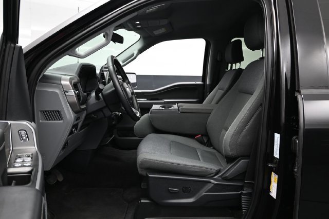 Used 2025 Ford F150 XLT w/ Equipment Group 301A Standard AWD/4WD image 19