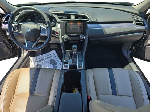 Used 2016 Honda Civic Touring image 9
