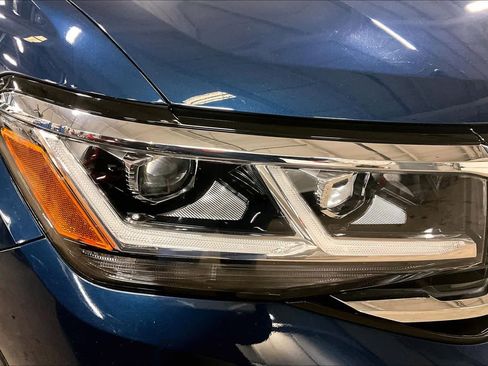 Used 2022 Volkswagen Atlas SE image 51