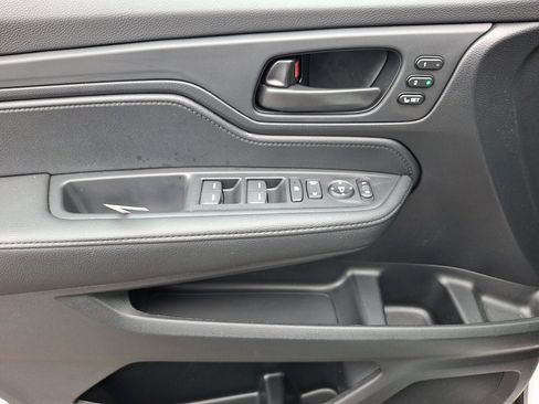 Used 2026 Honda Odyssey EX-L image 13
