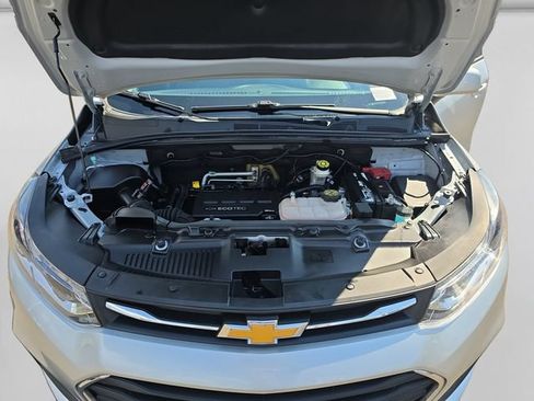Used 2017 Chevrolet Trax LS AWD/4WD image 19
