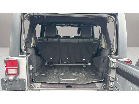 Used 2017 Jeep Wrangler Unlimited Sport AWD/4WD image 9