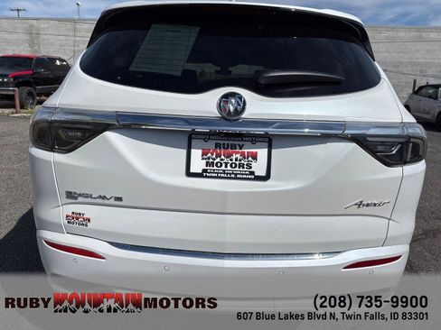 Used 2024 Buick Enclave Avenir w/ Avenir Technology Package AWD/4WD image 9