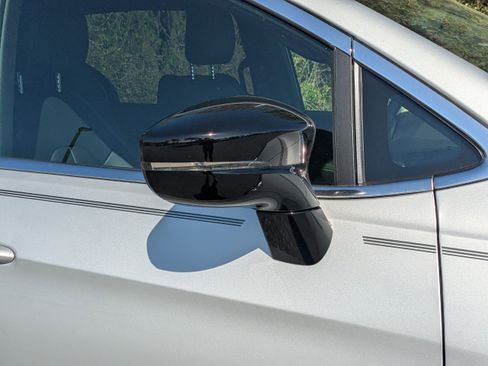 New 2026 Chrysler Voyager LX FWD image 11
