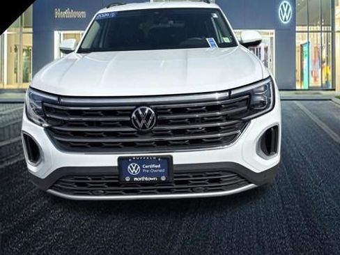 Used 2024 Volkswagen Atlas SE AWD/4WD image 17