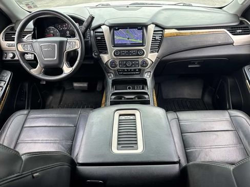 Used 2017 GMC Yukon XL Denali w/ Open Road Package RWD image 20