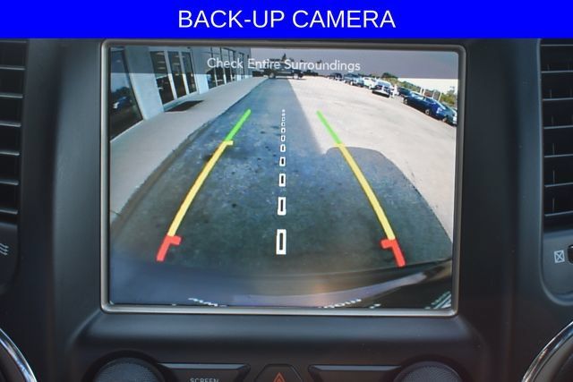 Used 2017 Jeep Grand Cherokee Laredo w/ Quick Order Package 23E AWD/4WD image 6