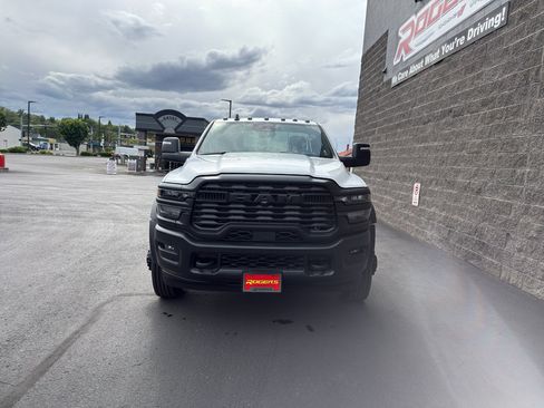 New 2026 RAM 5500 Tradesman AWD/4WD image 11