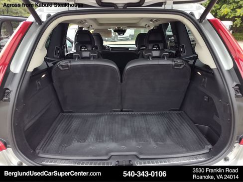 Used 2021 Volvo XC90 T6 Momentum w/ Advanced Package AWD/4WD image 15