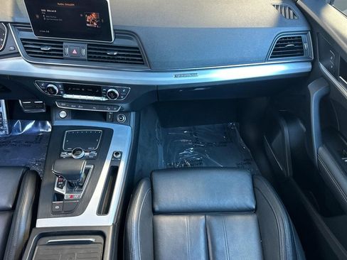 Used 2019 Audi SQ5 Premium Plus w/ Premium Plus Package AWD/4WD image 30
