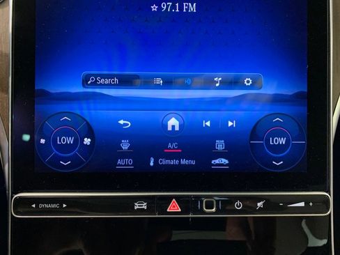 Used 2022 Mercedes-Benz C 300 4MATIC Sedan image 27