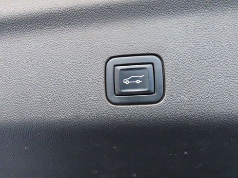 Used 2022 GMC Yukon XL Denali w/ Max Trailering Package image 19