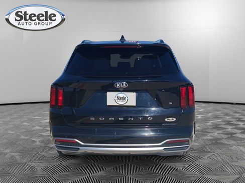 Used 2021 Kia Sorento S w/ Panoramic Sunroof Package image 4