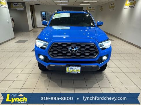 Used 2021 Toyota Tacoma TRD Off-Road w/ TRD Premium Off Road Package image 24