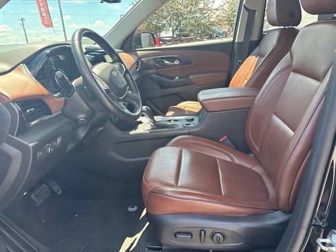 Used 2018 Chevrolet Traverse High Country AWD/4WD image 11