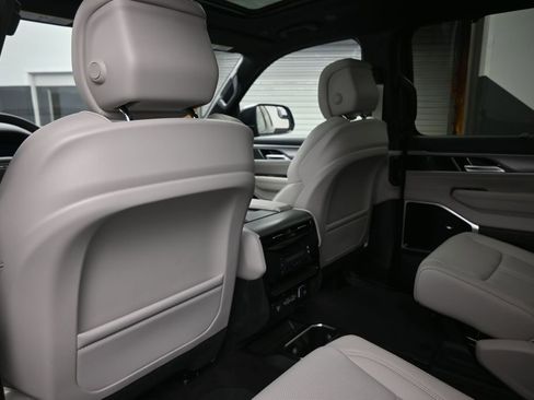 New 2026 Jeep Grand Wagoneer Limited AWD/4WD image 23
