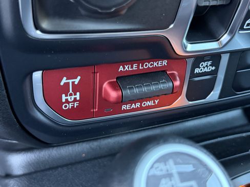 New 2026 Jeep Gladiator Willys image 25