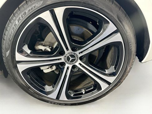 Used 2024 Mercedes-Benz C 300 Sedan image 11