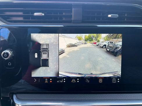 Used 2025 GMC Sierra 1500 Denali w/ Denali Reserve Package AWD/4WD image 18