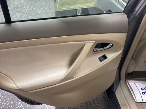 Used 2009 Toyota Camry LE image 20