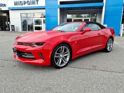 Used 2017 Chevrolet Camaro LT w/ RS Package image 9