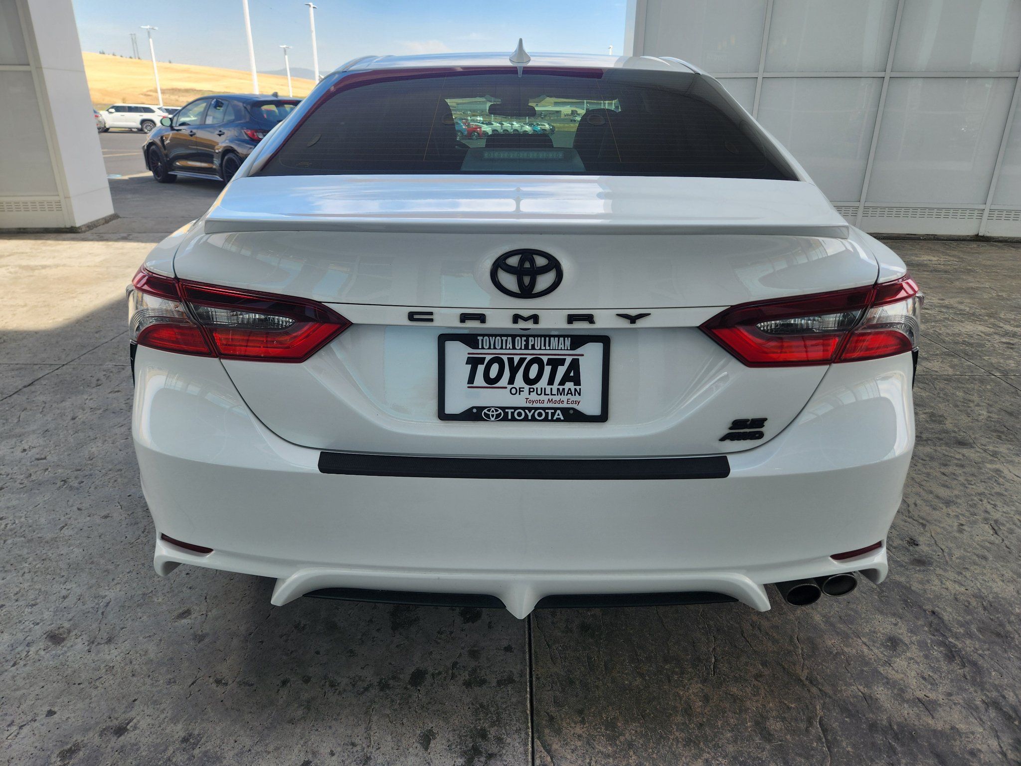Used 2024 Toyota Camry SE AWD/4WD image 6