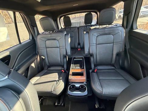 New 2026 Lincoln Aviator Black Label image 38