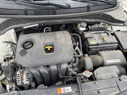 Used 2024 Kia Soul LX w/ LX Technology Package FWD image 30