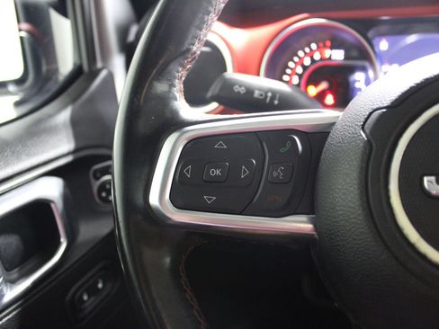 Used 2020 Jeep Gladiator Rubicon AWD/4WD image 39