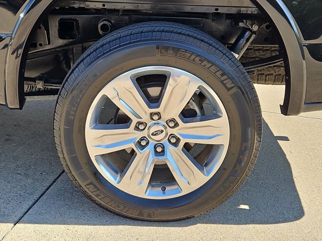 Used 2020 Ford F150 Platinum w/ Equipment Group 701A Luxury AWD/4WD image 25