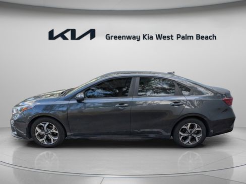 Used 2019 Kia Forte LXS image 4