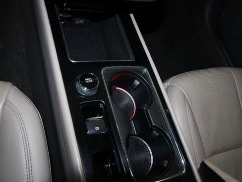 Used 2022 Lincoln Corsair Reserve w/ Luxury Package image 20