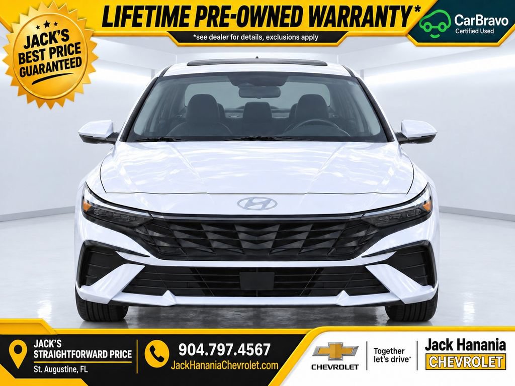 Used 2025 Hyundai Elantra SEL FWD image 2