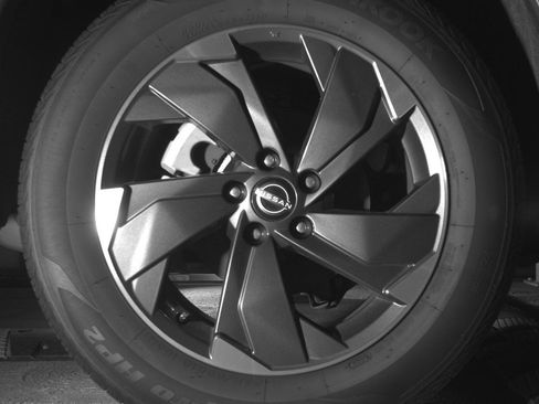 Used 2025 Nissan Rogue SV image 15