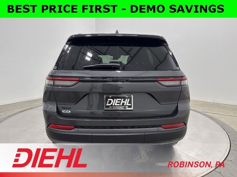 New 2026 Jeep Grand Cherokee Laredo image 6