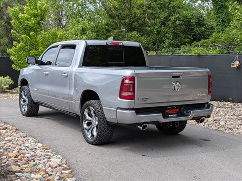 Used 2024 RAM 1500 Laramie AWD/4WD image 3