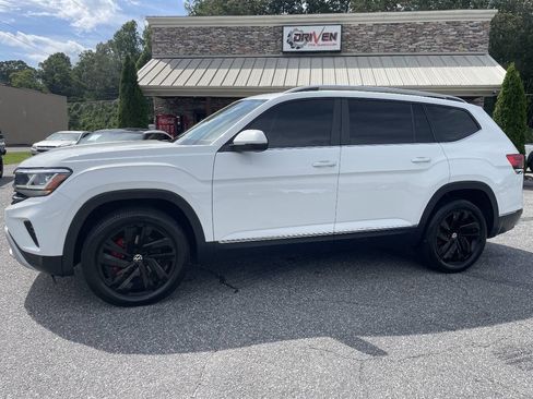 Used 2021 Volkswagen Atlas SEL AWD/4WD image 4