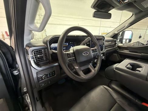 Used 2025 Ford F350 Lariat w/ Tremor Off-Road Package AWD/4WD image 11
